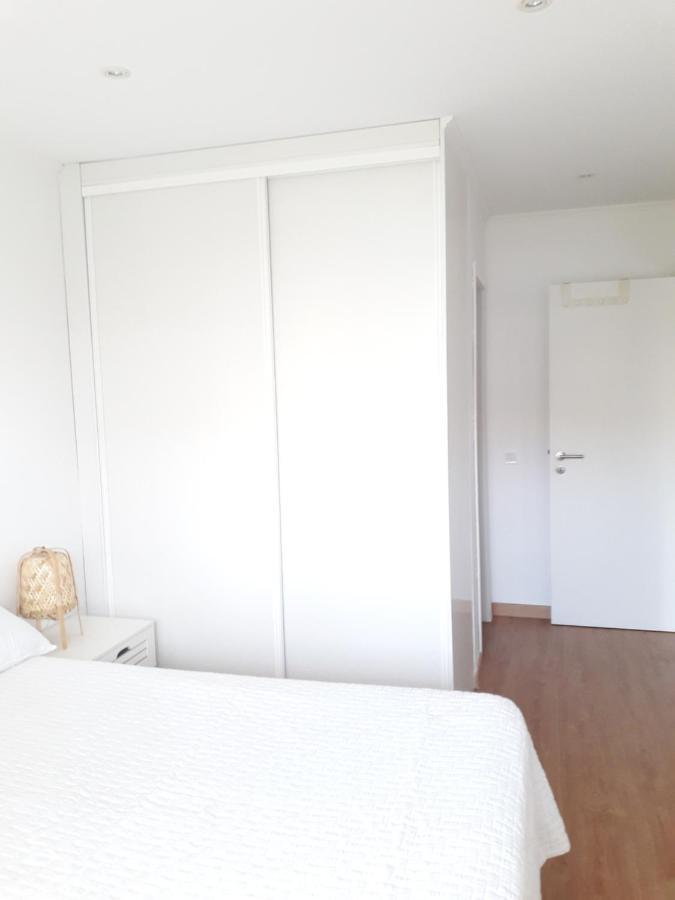 Apartamento T2 com 2wc em condomínio com piscina Albufeira